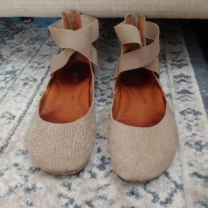 Gentle soles basketweave ballet flats sz 7